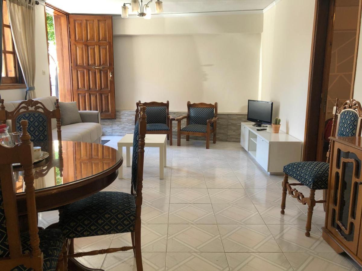 דירות House In נאפפליו מראה חיצוני תמונה