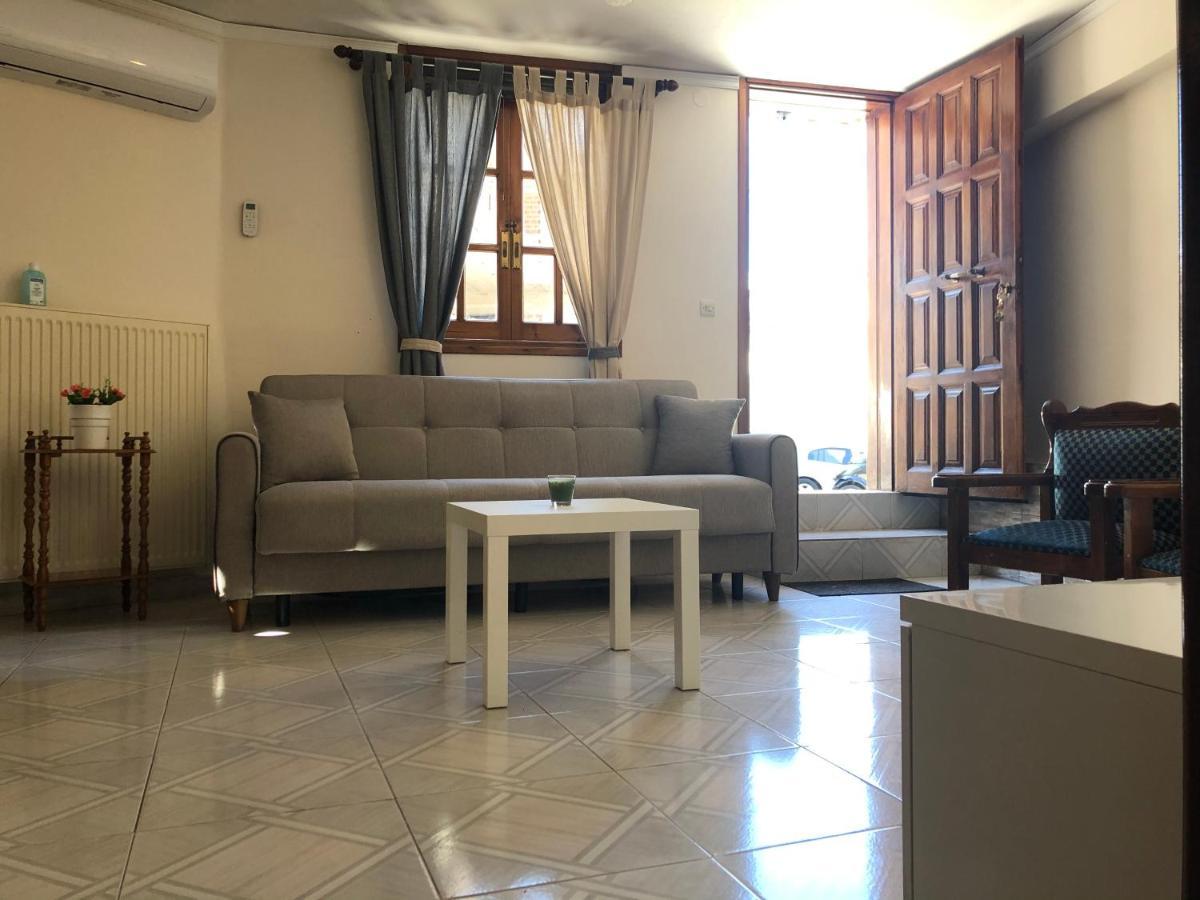דירות House In נאפפליו מראה חיצוני תמונה